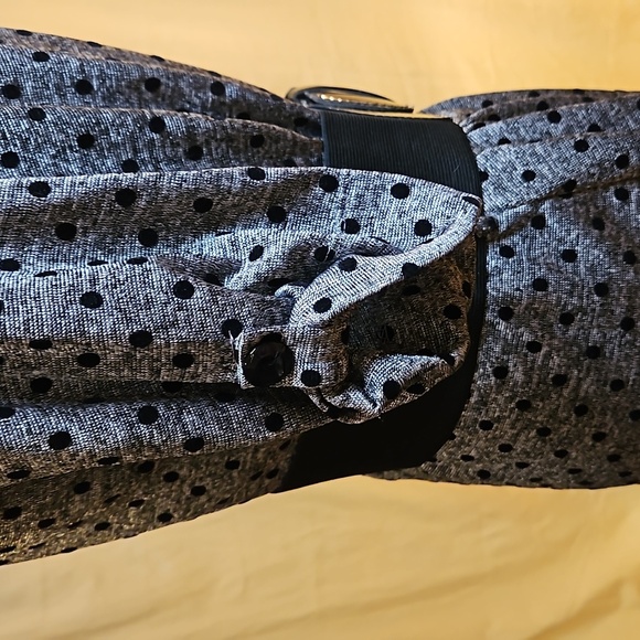 Heart Soul Gray blouse with attached cami and wide belt - Picture 10 of 12